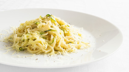 spaghetti with zucchini