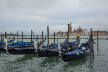 Fototapeta na wymiar Gondole a San Marco Venezia