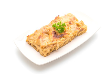 baked penne pasta with cheese and ham