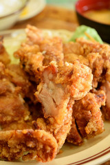 鶏のから揚げ定食
