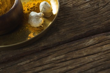 Turmeric powder in plate