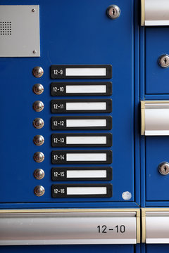 Doorbells and mailboxes