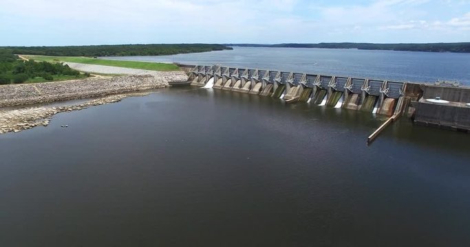 Aerial footage of robert s kerr dam 4k