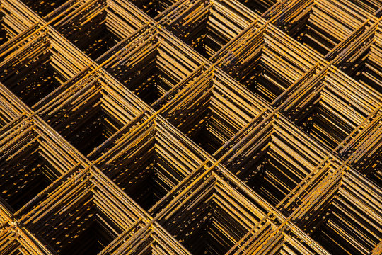 Nets for building reinforced concrete cages