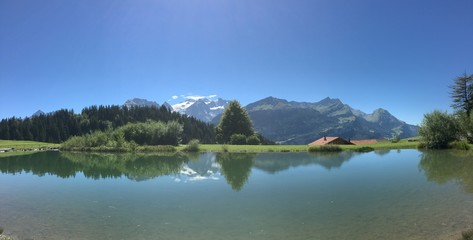 Obraz premium Jezioro Hasliberg