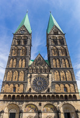 Fototapeta na wymiar Towers of the historical Dom church in Bremen