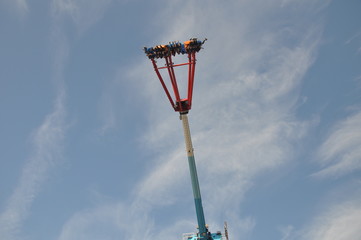 Auf der Kirmes, Fahrgeschäft 