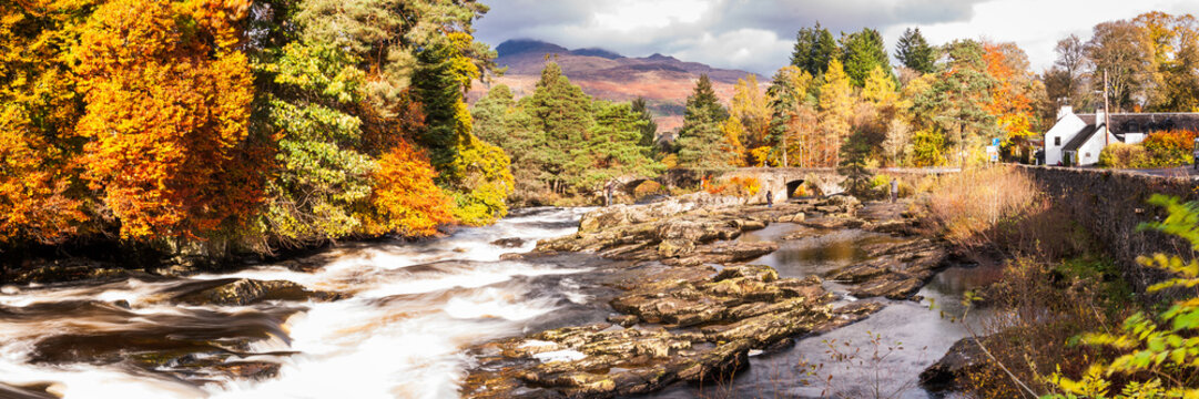  	uk, island, destination, loch, white, river, autumn, trees, scenery, scotland, perth, tourist, stirling, rapids, fall, sky, scenic, beautiful, background, water, nature, scottish, landscape, killin,