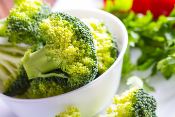 Brocoli vegetables parsley vitamins green 
