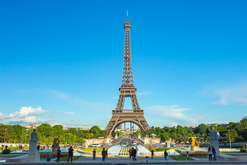 Fototapeta na wymiar Eiffel Tower seen from Jardins du Trocadero at a sunny summer day in Paris, France