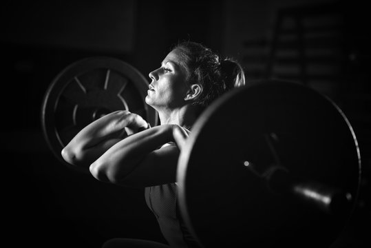 Woman weightlifting on training