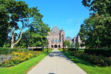 Fototapeta na wymiar The Ontario Parliament