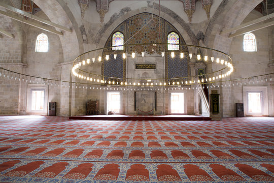 Inside the Islamic Mosque