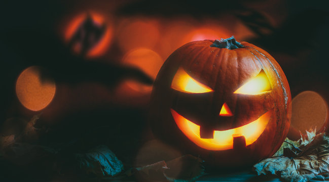Halloween pumpkin with bokeh effect