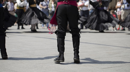 Obraz premium Spanish traditional dance group