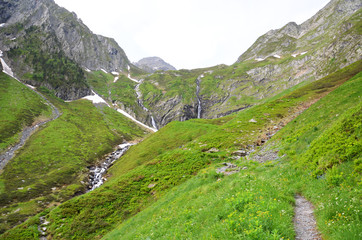 Fototapeta na wymiar Hiking in Pyrenees Mountain