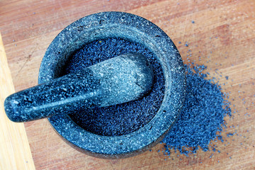 Мак в ступке