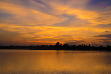 Fototapeta na wymiar colorful sky at sunset on the lake landscape