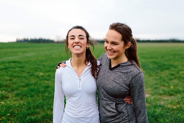 Obraz premium Running Women Jogging in Country