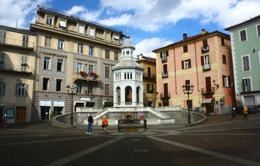 Fototapeta na wymiar Acqui Terme, the square of the boiling water fountain (3)