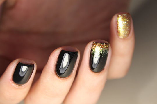 21,759 Best Gold Manicure Images, Stock Photos & Vectors 