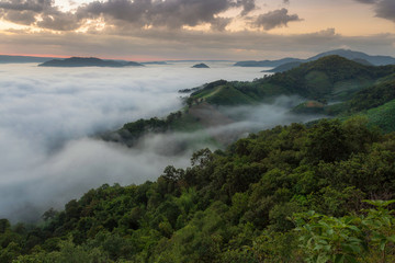 Obrazy  Krajobraz mgły, krajobraz wschodu słońca, Nongkhai Tajlandia