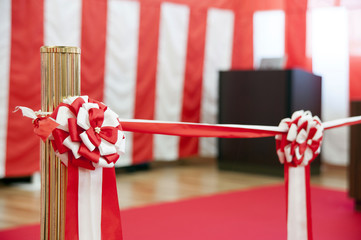 完成式典のテープカット