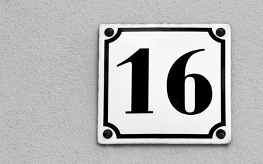 Hausnummer 16