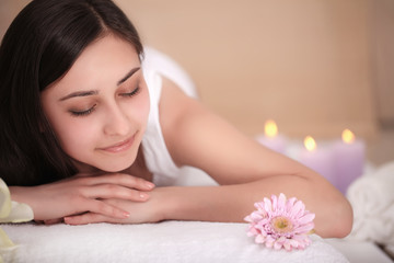 Obraz na płótnie Canvas Spa Woman. Massage Procedure In Beauty Spa Salon. Body Care