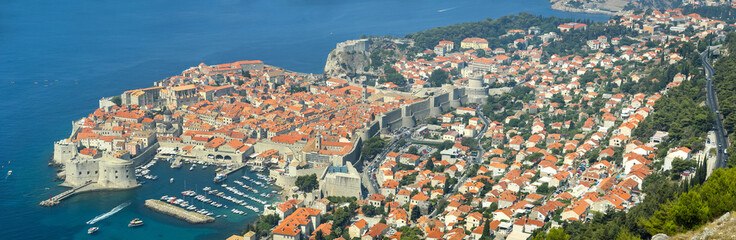 Fototapeta na wymiar Panoramic view of Dubrovnik