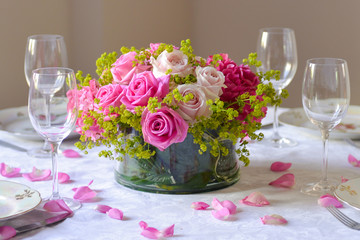 wedding laying table floristics tender bouquet