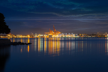 Fototapeta na wymiar Port of Vancouver BC in the Evening Canada