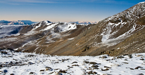 Fototapeta na wymiar Panoramic view of high mountain of the Pyrenees