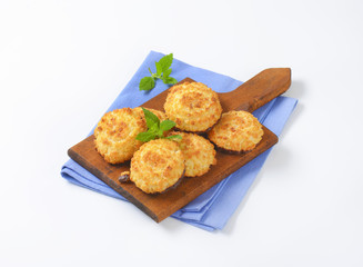 sweet coconut cookies