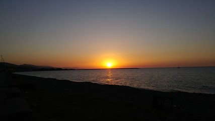 Tramonto sul mare