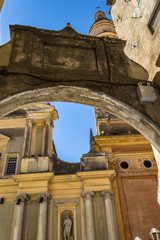 Fototapeta premium Iglesia de San Miguel en Menton, Costa Azul, Francia