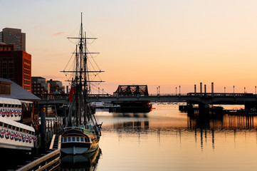 Fototapeta na wymiar Boston harbor at sunrise, Boston, Massachusetts, USA