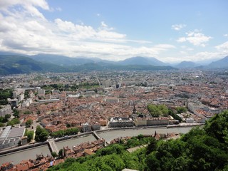 Fototapeta na wymiar Grenoble vue de la Bastille