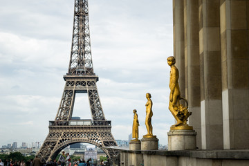 Fototapeta na wymiar View from the Trocadero square in Paris.
