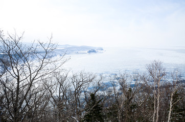 冬の知床　流氷に覆われたオホーツク海　ウトロ・北海道