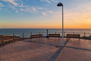  Sunset viewpoint with benches