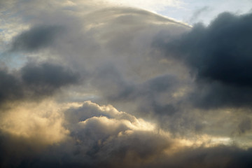 Fototapeta na wymiar Evening Clouds