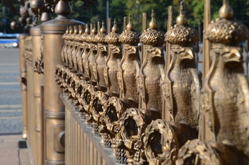 Detailed fence