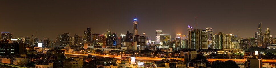 Fototapeta premium Landscape panorama of Bangkok city with Baiyoke Tower II in Thailand. Business district with high building 