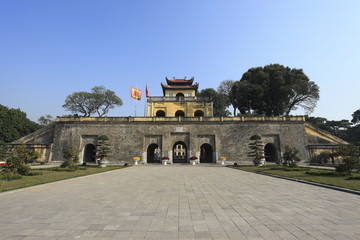 Fototapeta premium タンロン遺跡端門