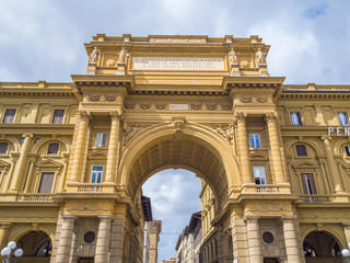 Fototapeta na wymiar Gate at Square of Republic (Piazza della Repubblica) in Florence