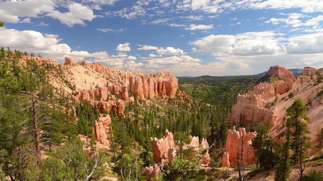 Timelapse of spectacular Hoodoo sandstone formations at Bryce Canyon National Park, Utah