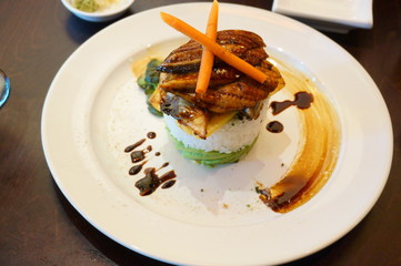 eel sushi 