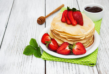 pancakes with strawberries