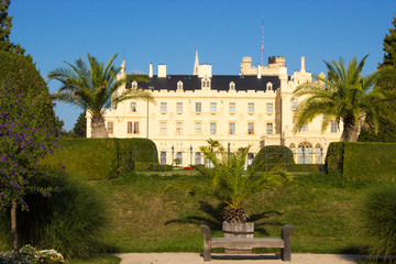 Fototapeta na wymiar Castle Lednice with bushes and trees